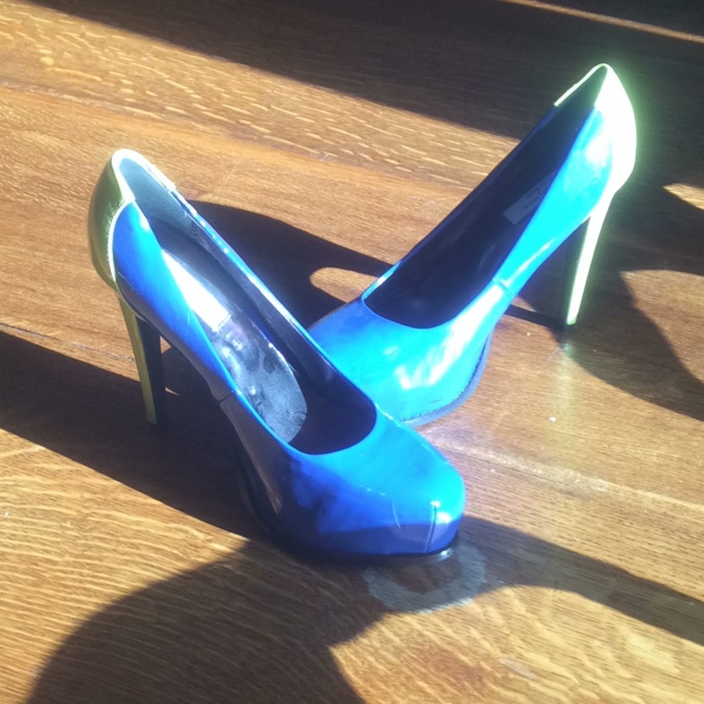 High, high heel royal blue upper, lemon heels.